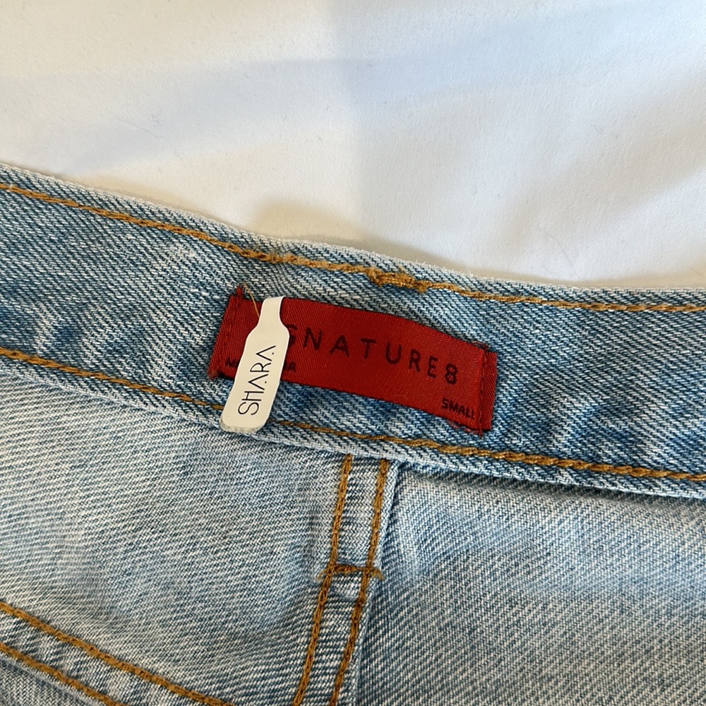 Signature8, Ripped Denim Short, Size Small (4-6) - Picture 4 of 4